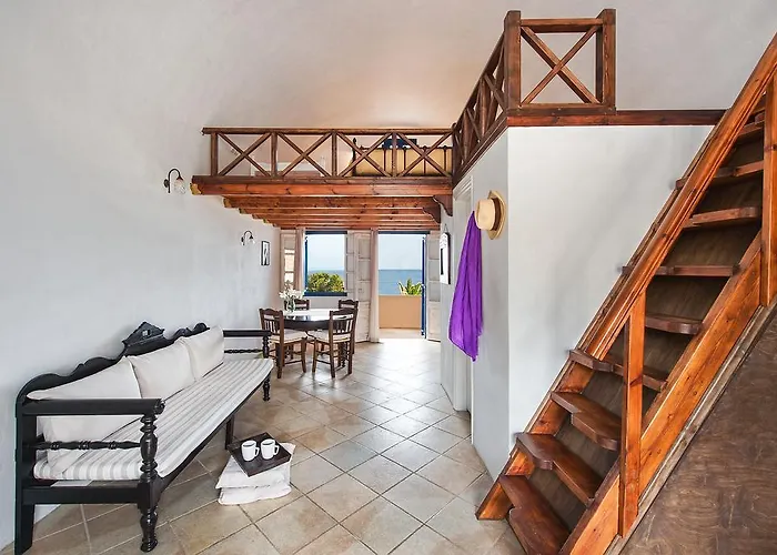 Villa Pezoula